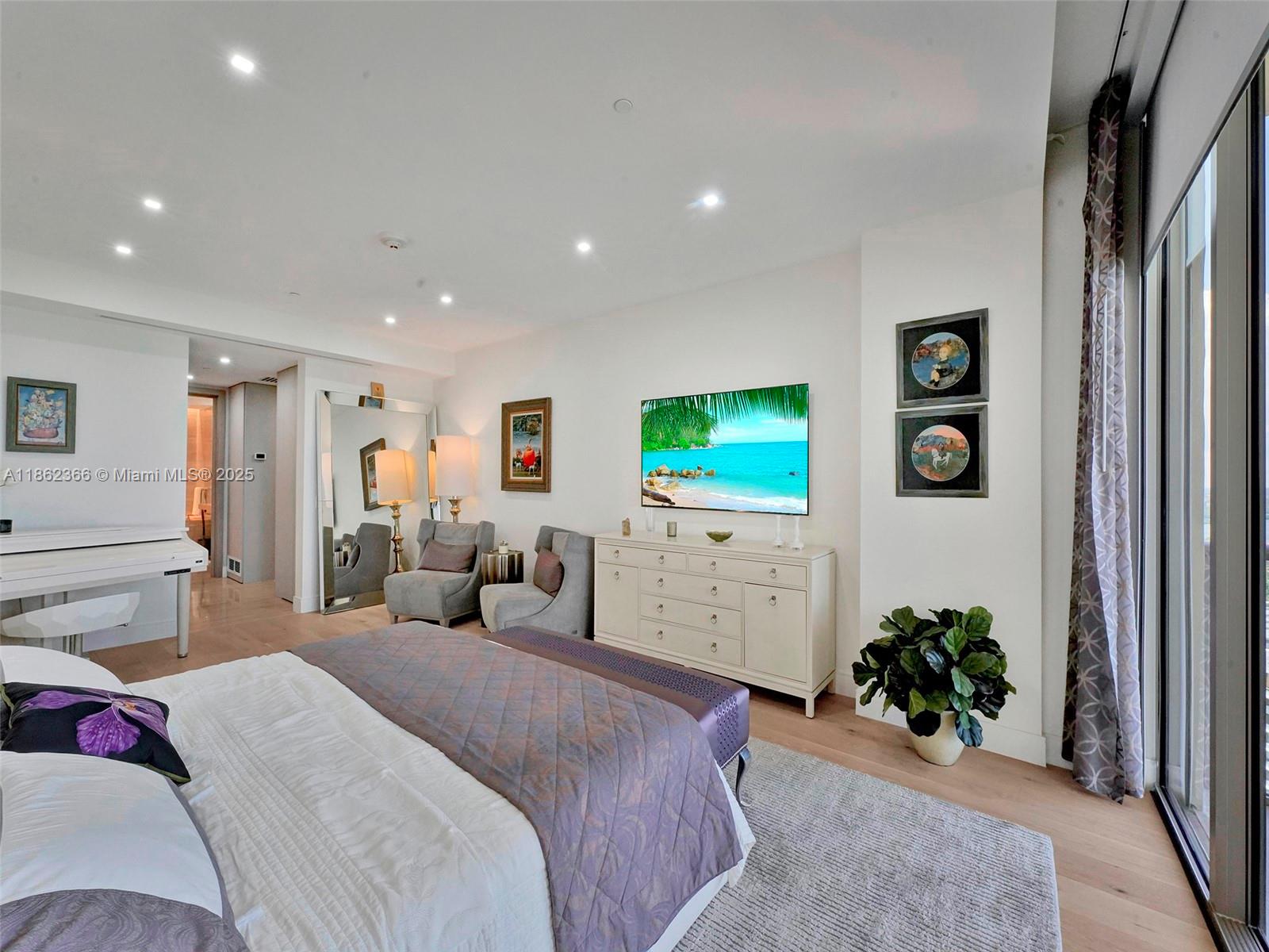 A11862366 Property Photo 21