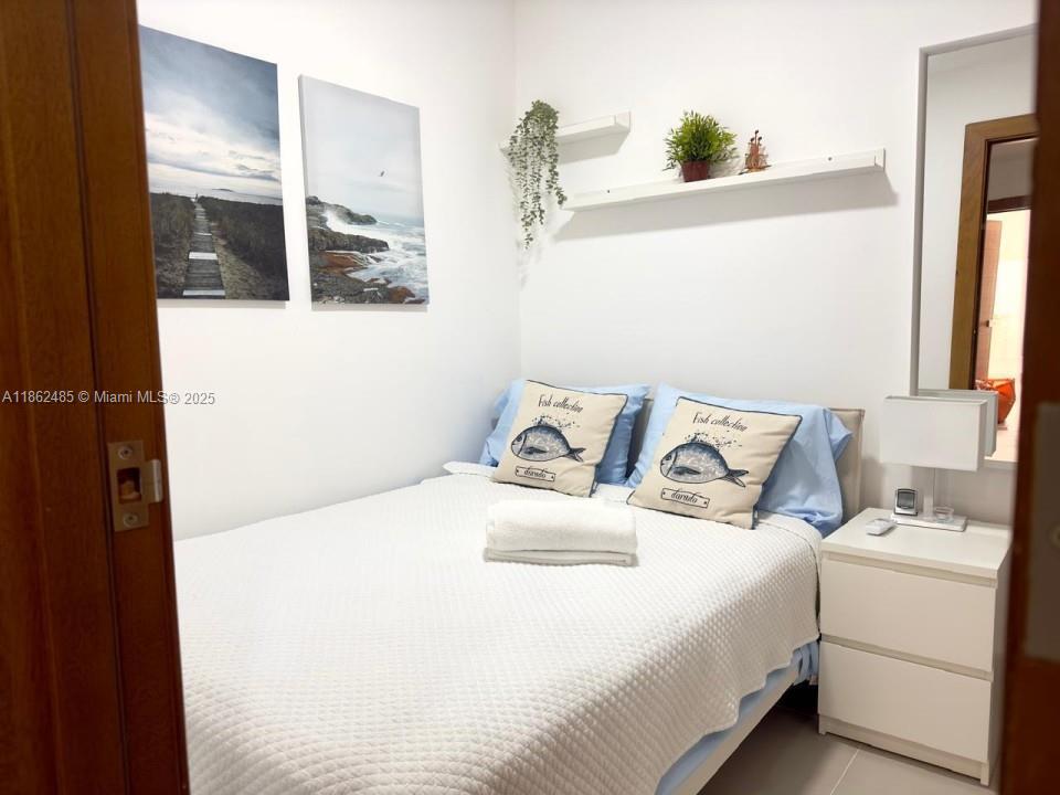 A11862485 Property Photo 6