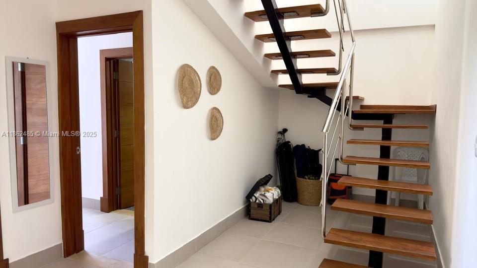 A11862485 Property Photo 10