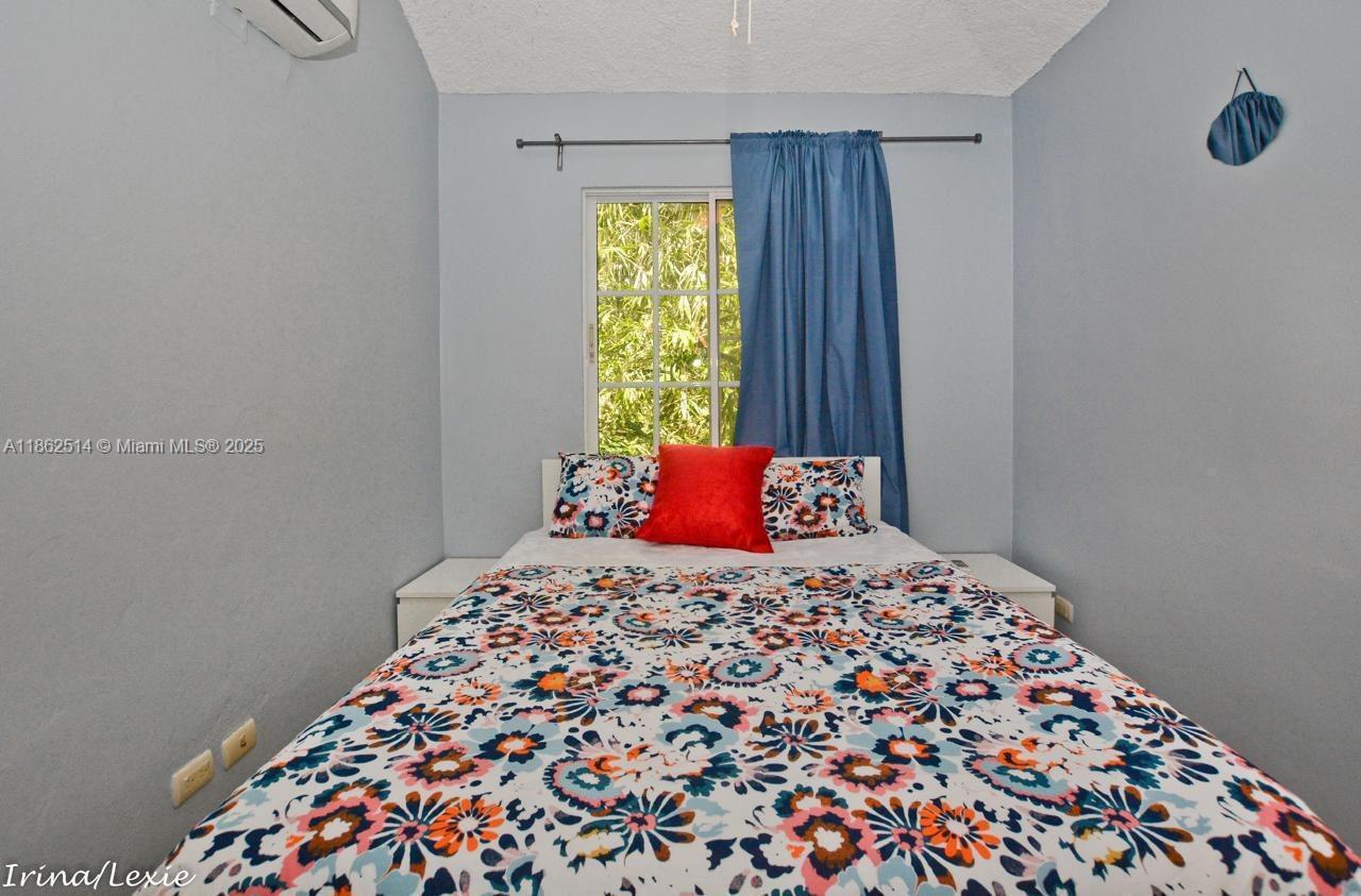 A11862514 Property Photo 3