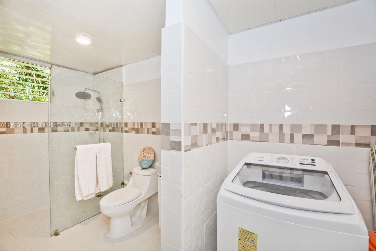 A11862514 Property Photo 5