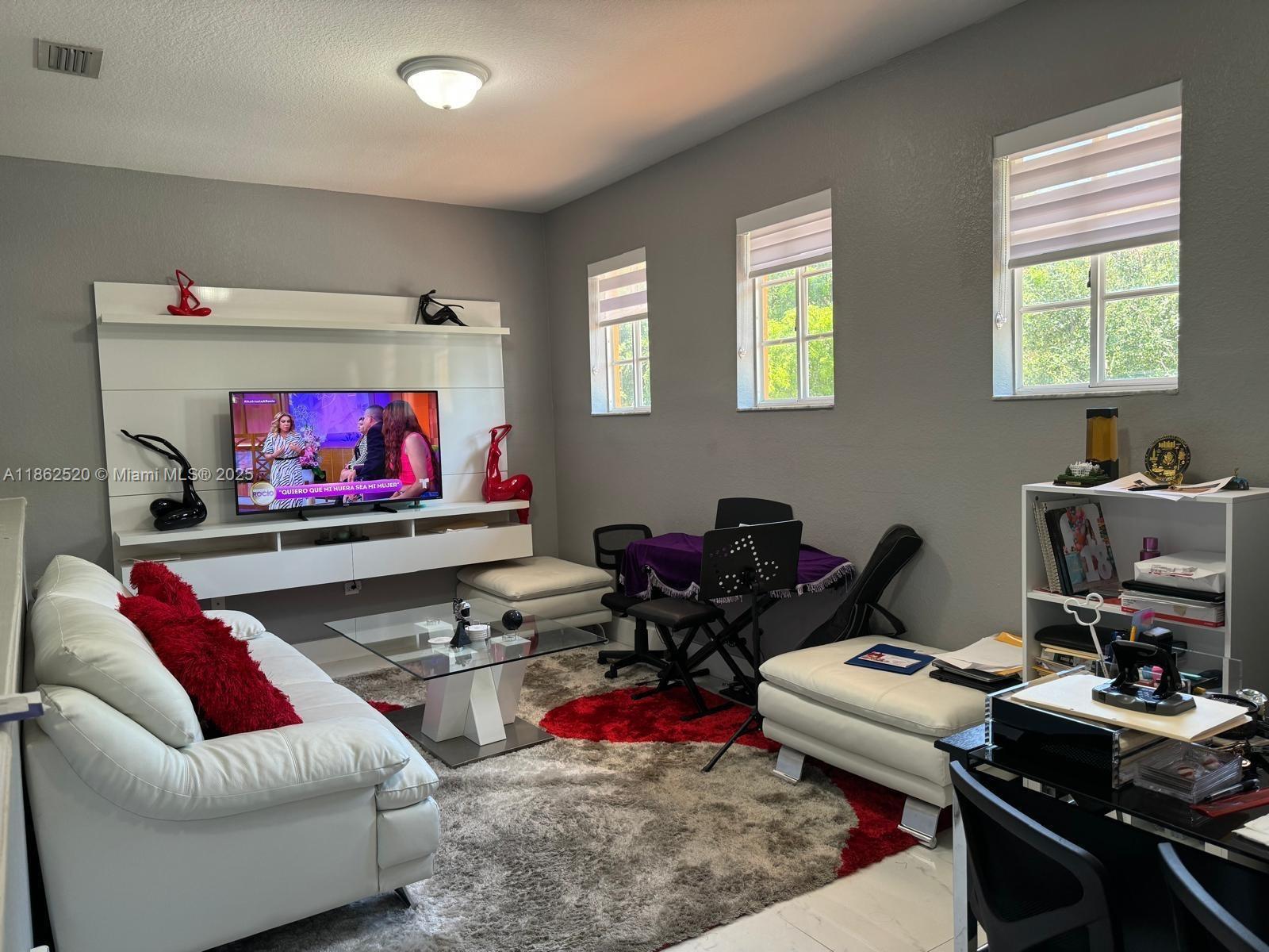 7579 Nw 174th Ter 7579 Property Photo 5