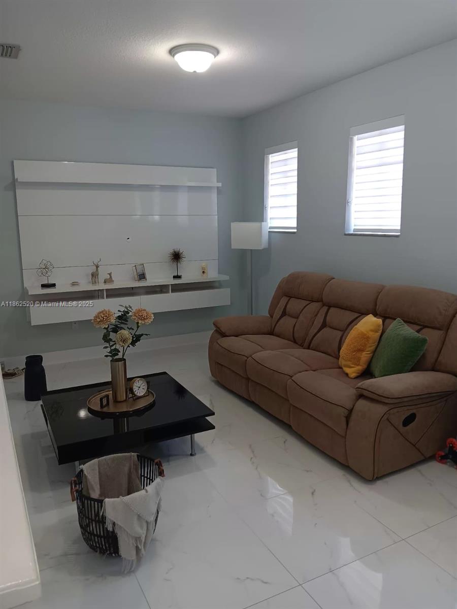 7579 Nw 174th Ter 7579 Property Photo 9