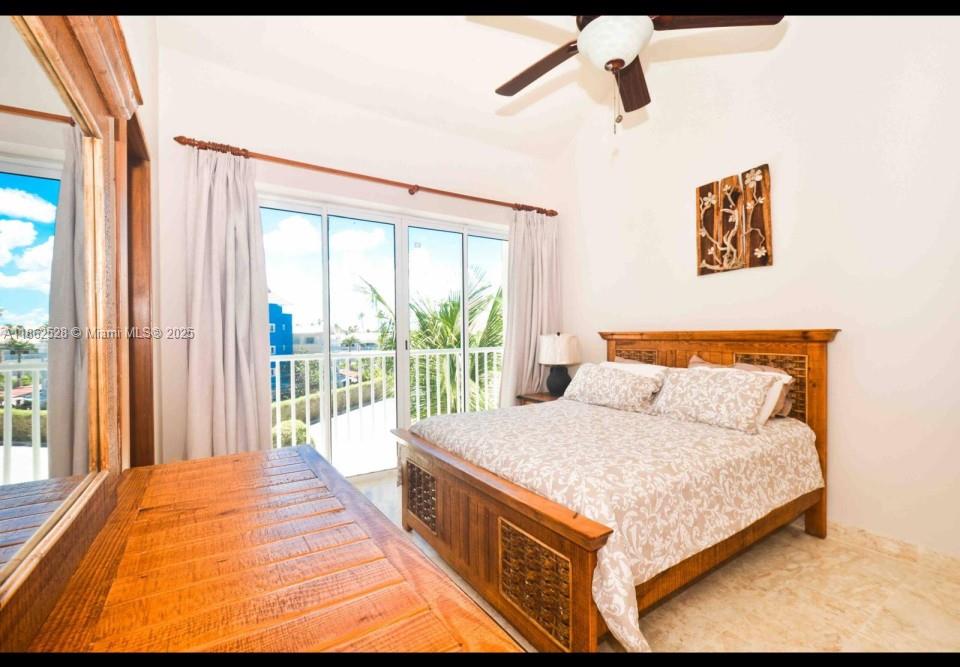A11862528 Property Photo 6