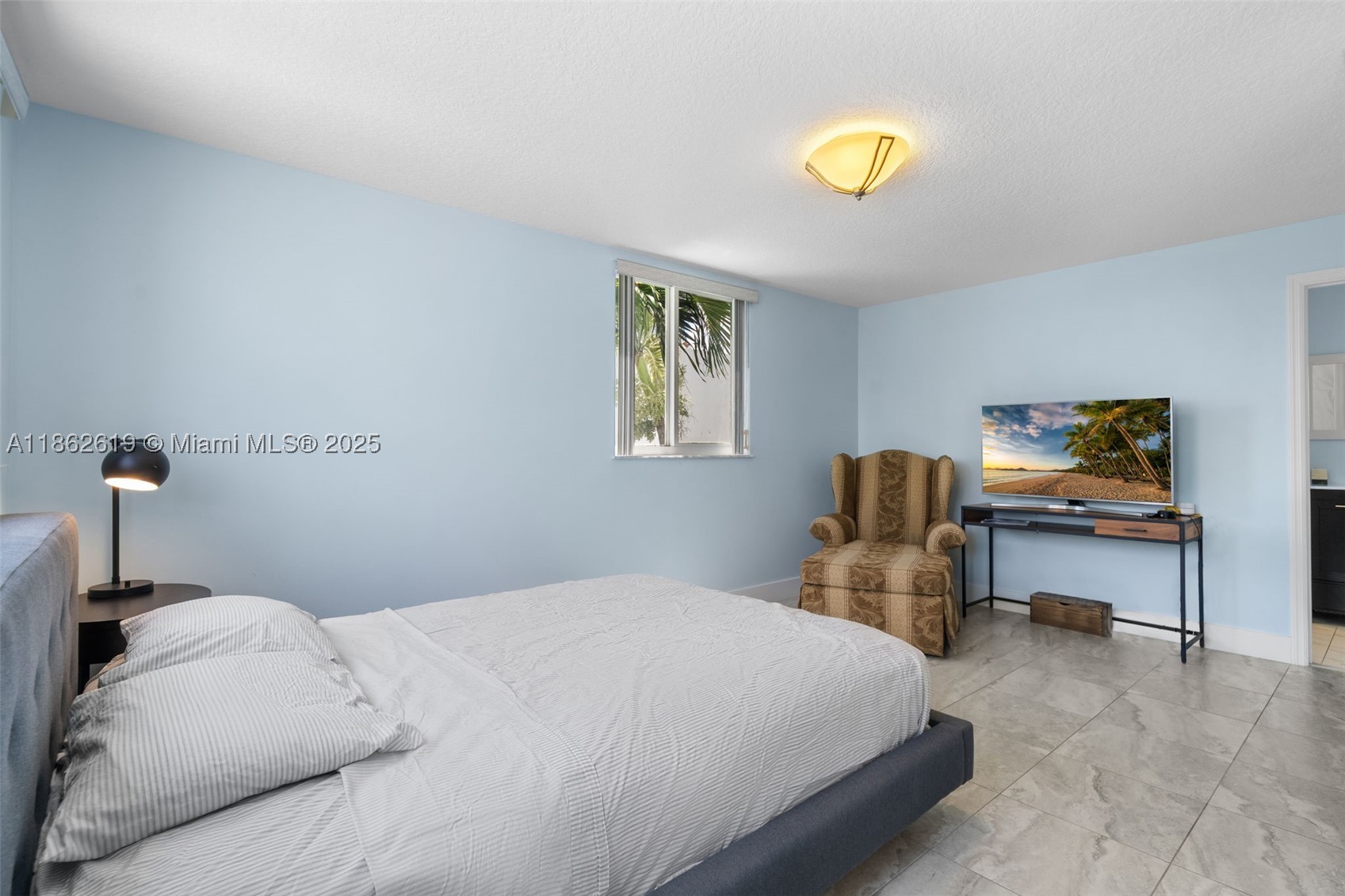 311 N Surf Rd 311 Property Photo 49