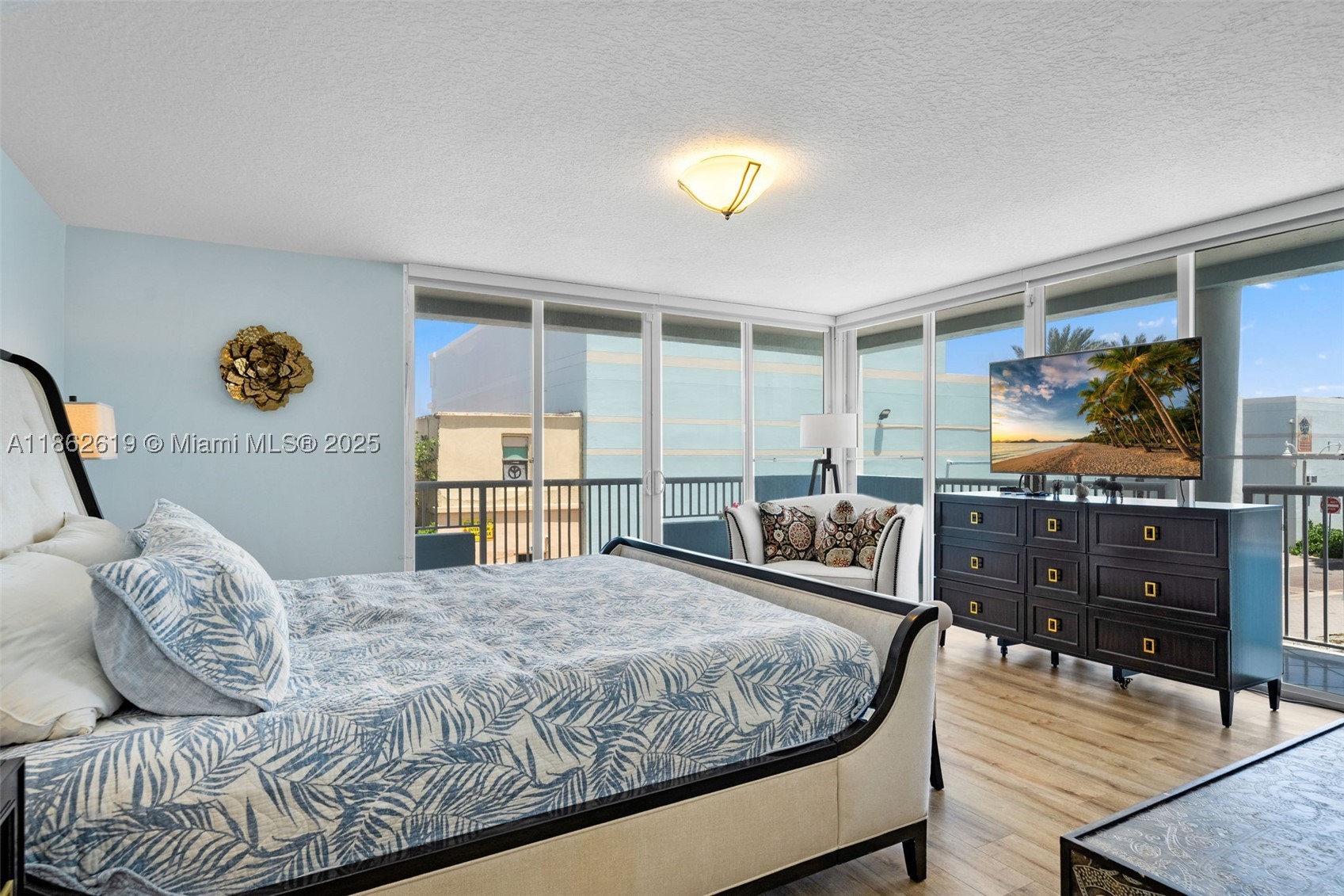 311 N Surf Rd 311 Property Photo 60