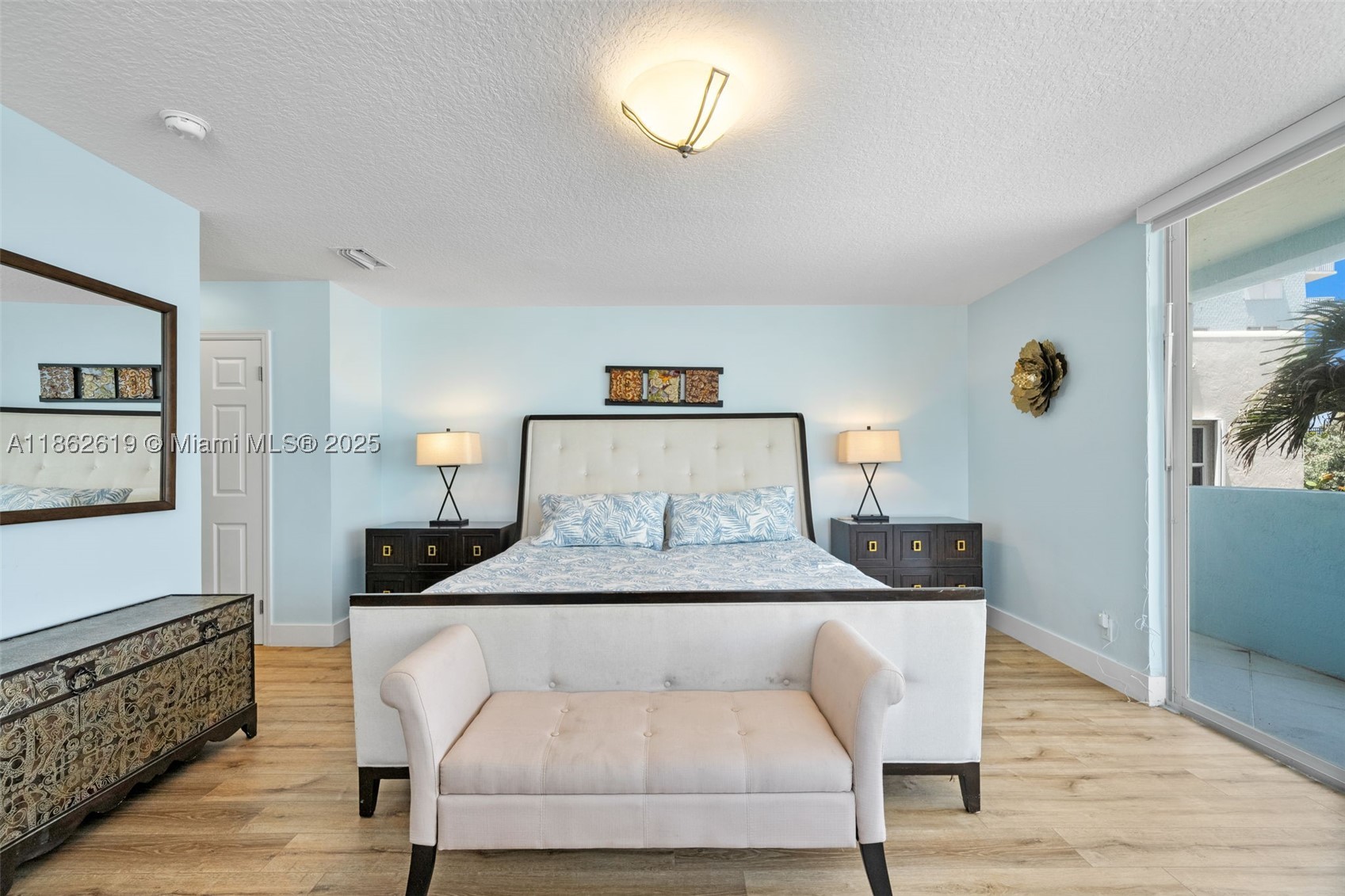 311 N Surf Rd 311 Property Photo 61