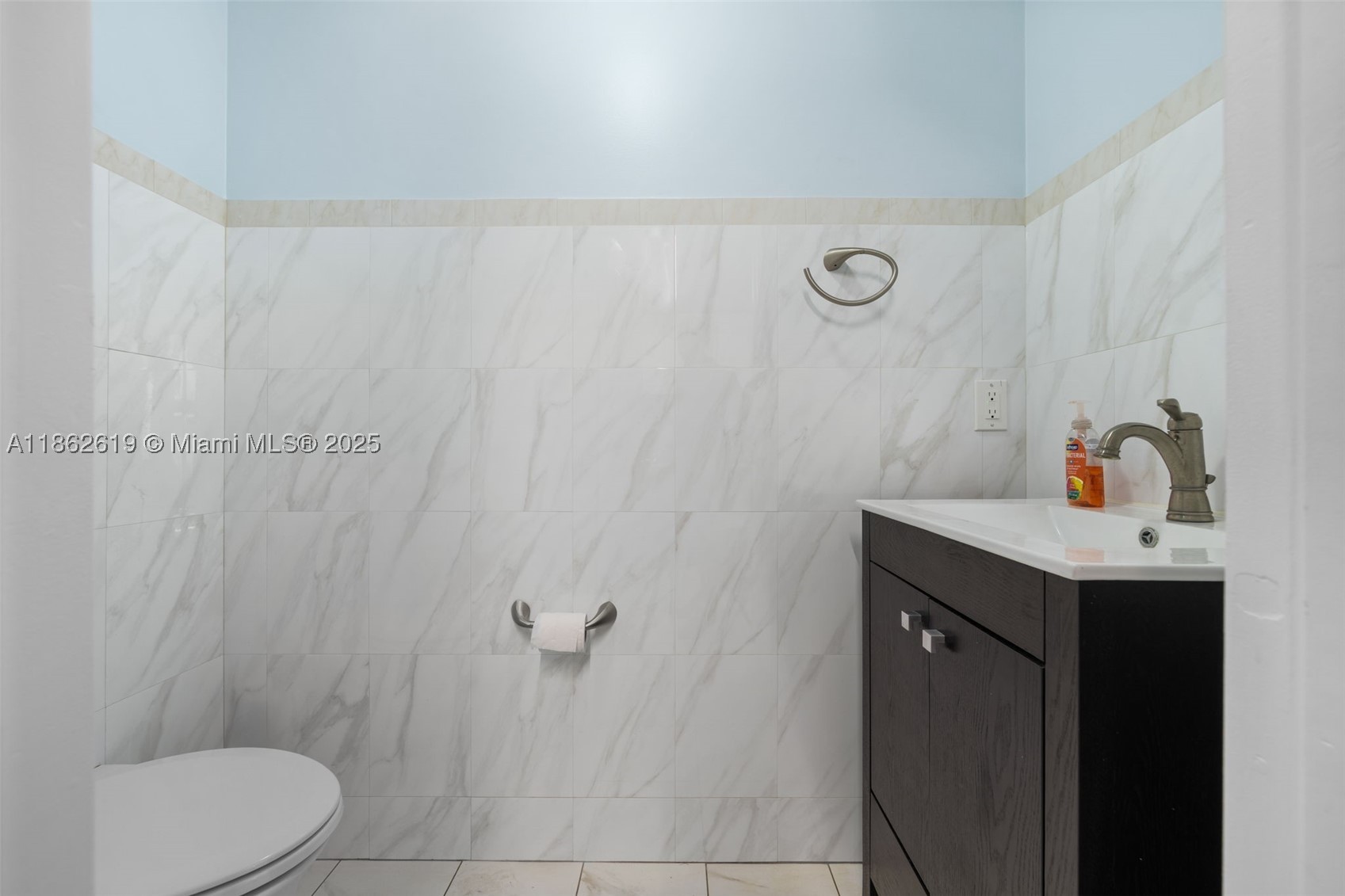 311 N Surf Rd 311 Property Photo 64