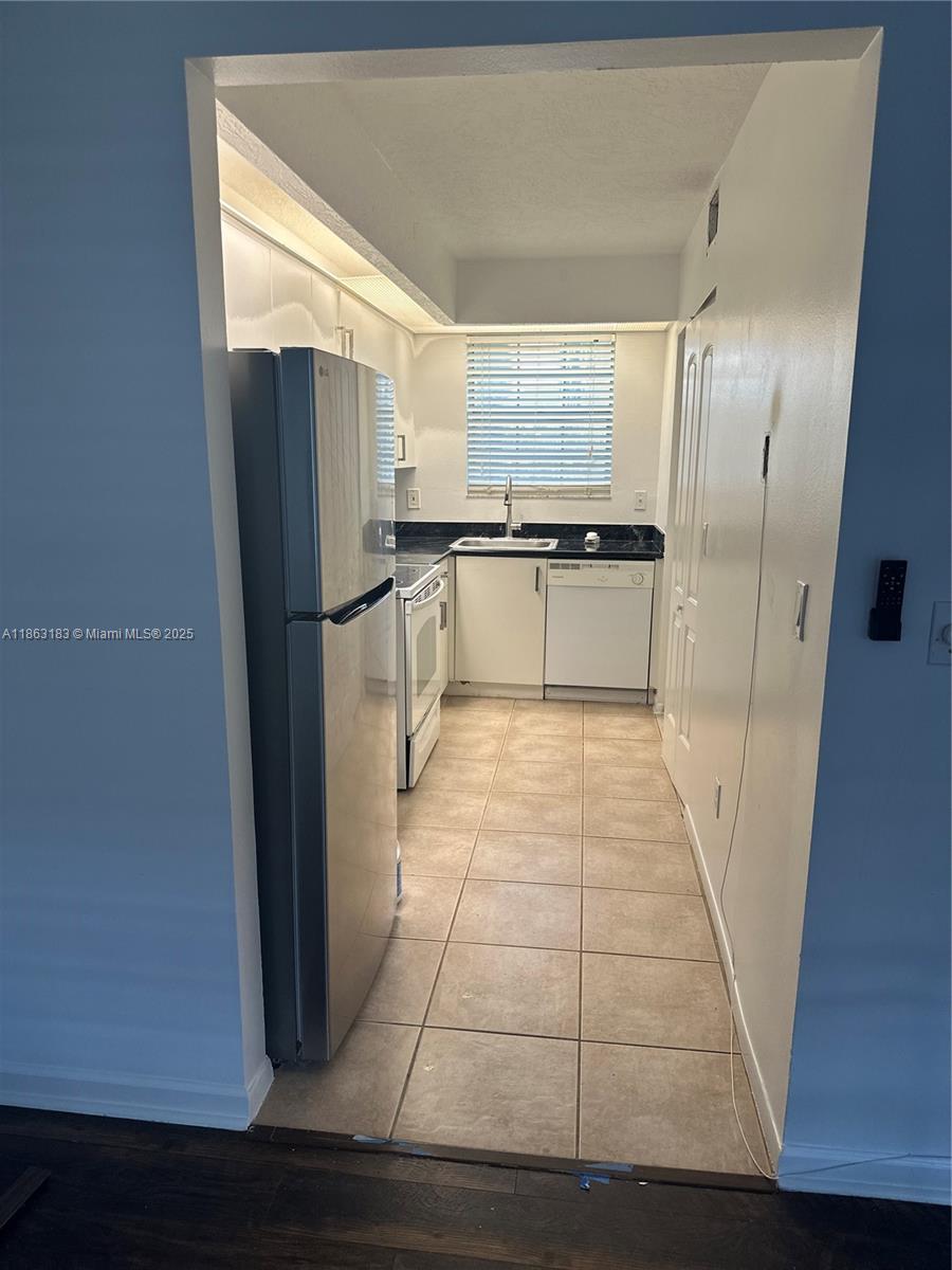2638 Se 20th Ct 206-c Property Photo 12