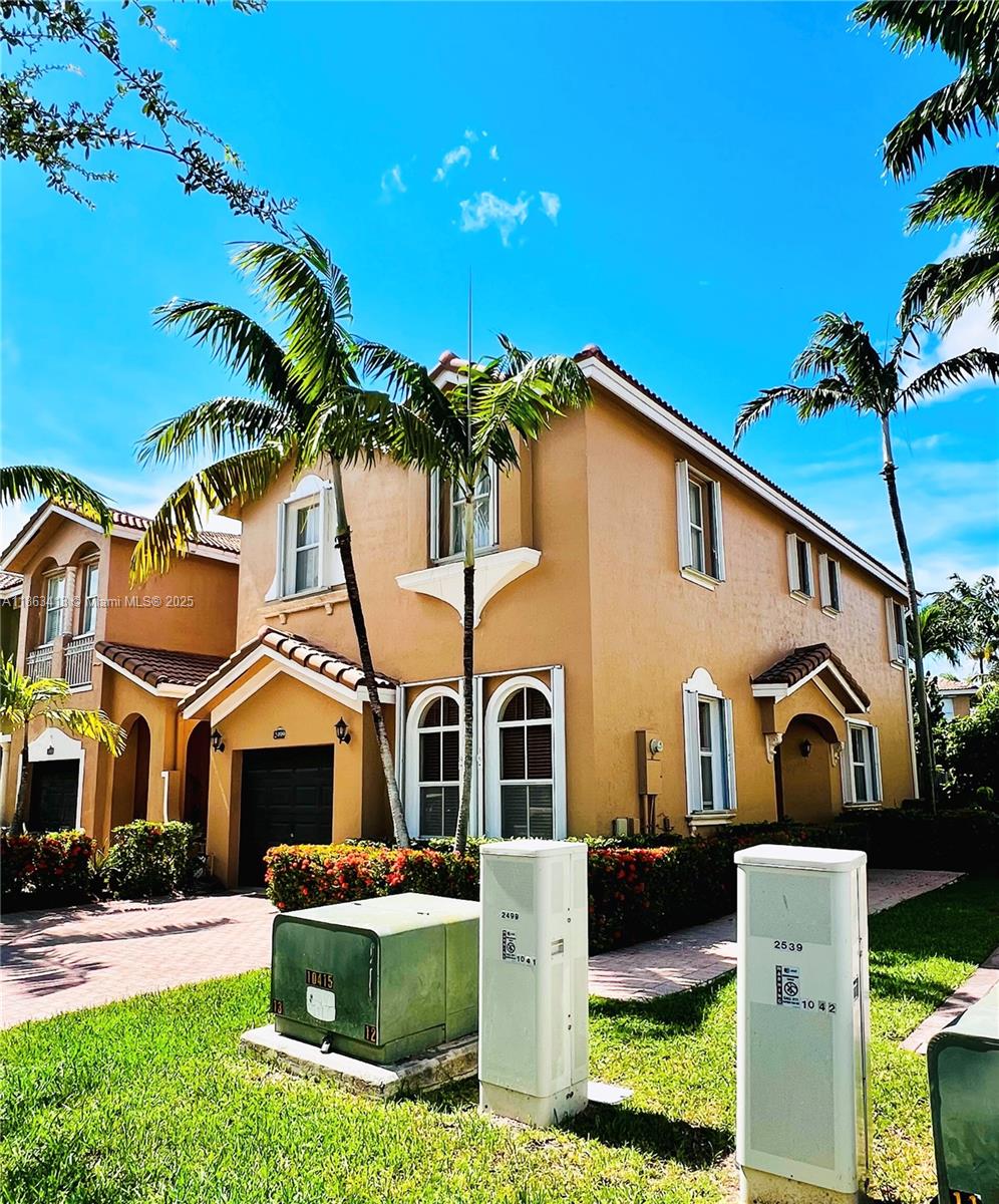 2499 Se 14th St Property Photo 2