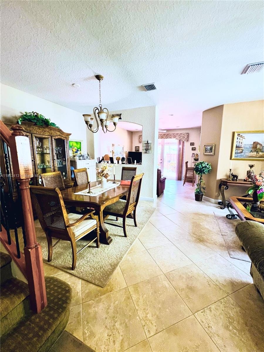 2499 Se 14th St Property Photo 5