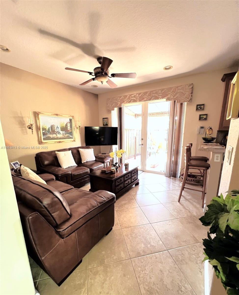 2499 Se 14th St Property Photo 9