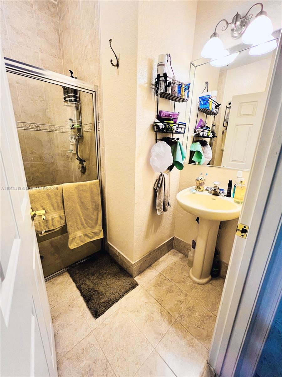 2499 Se 14th St Property Photo 14