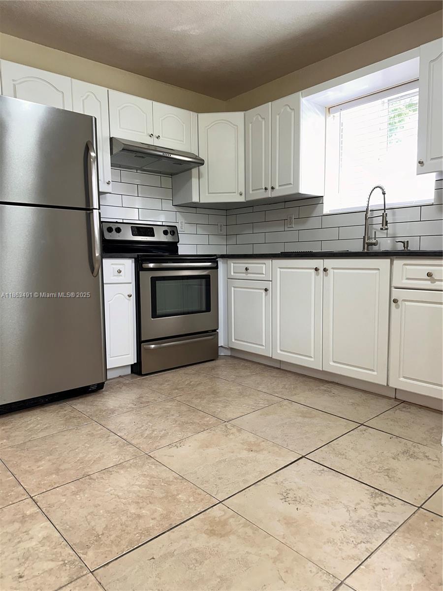 1465 Nw 59th St 1465 Property Photo 1