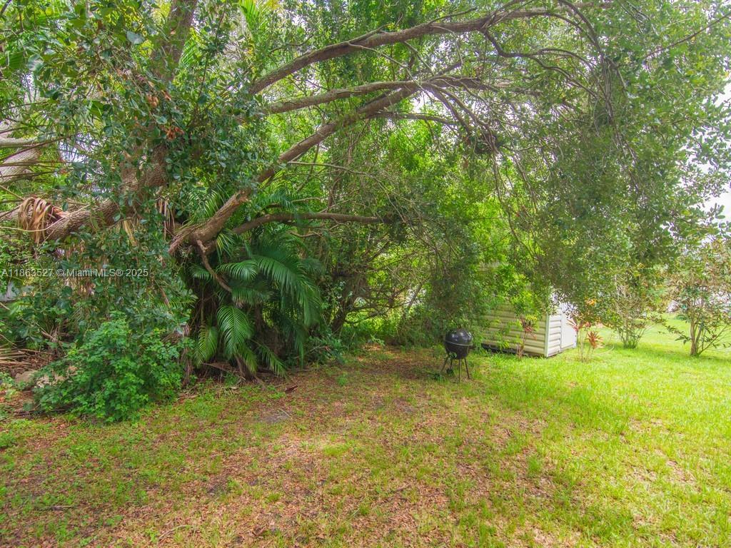 1650 5 Ave Property Photo 12