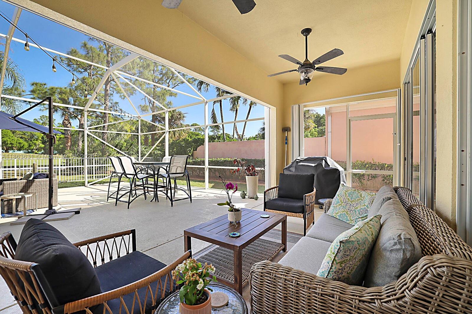 1345 Sw Eagleglen Pl Property Photo 1