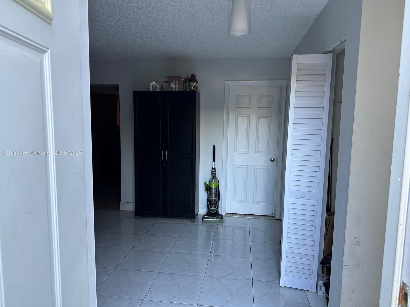 11208 Sw 67th Ter Property Photo 18