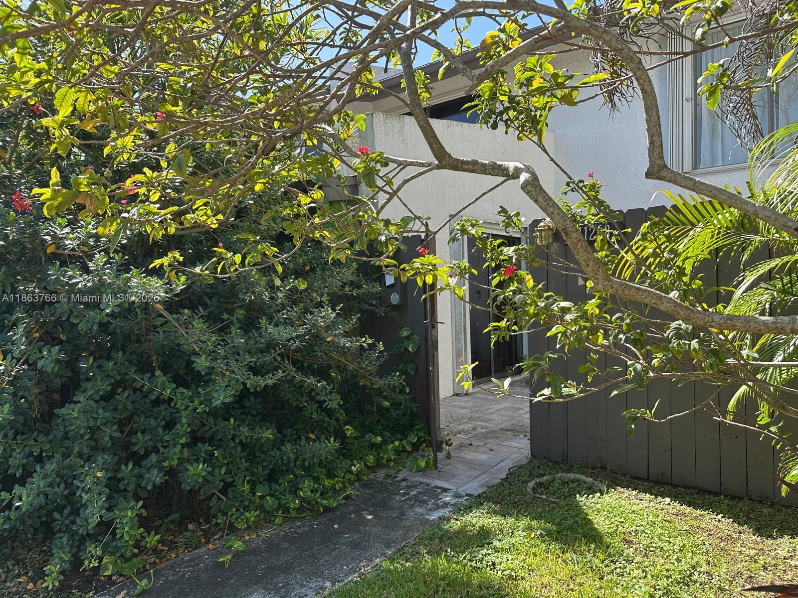 11208 Sw 67th Ter Property Photo 33