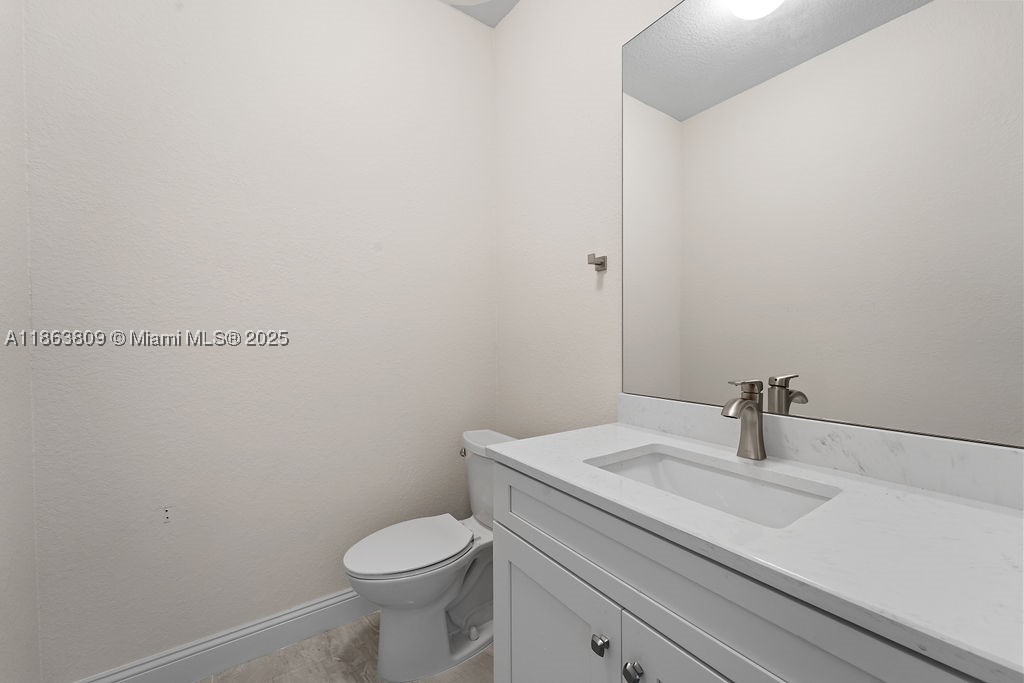 5400 Nw 57th Ct Property Photo 11