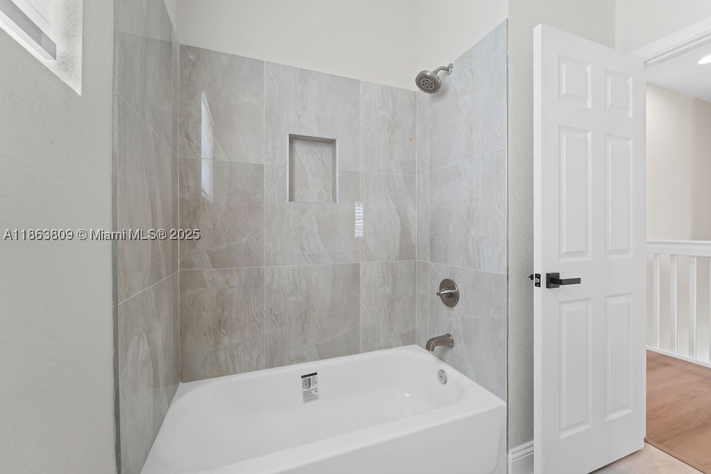 5400 Nw 57th Ct Property Photo 21
