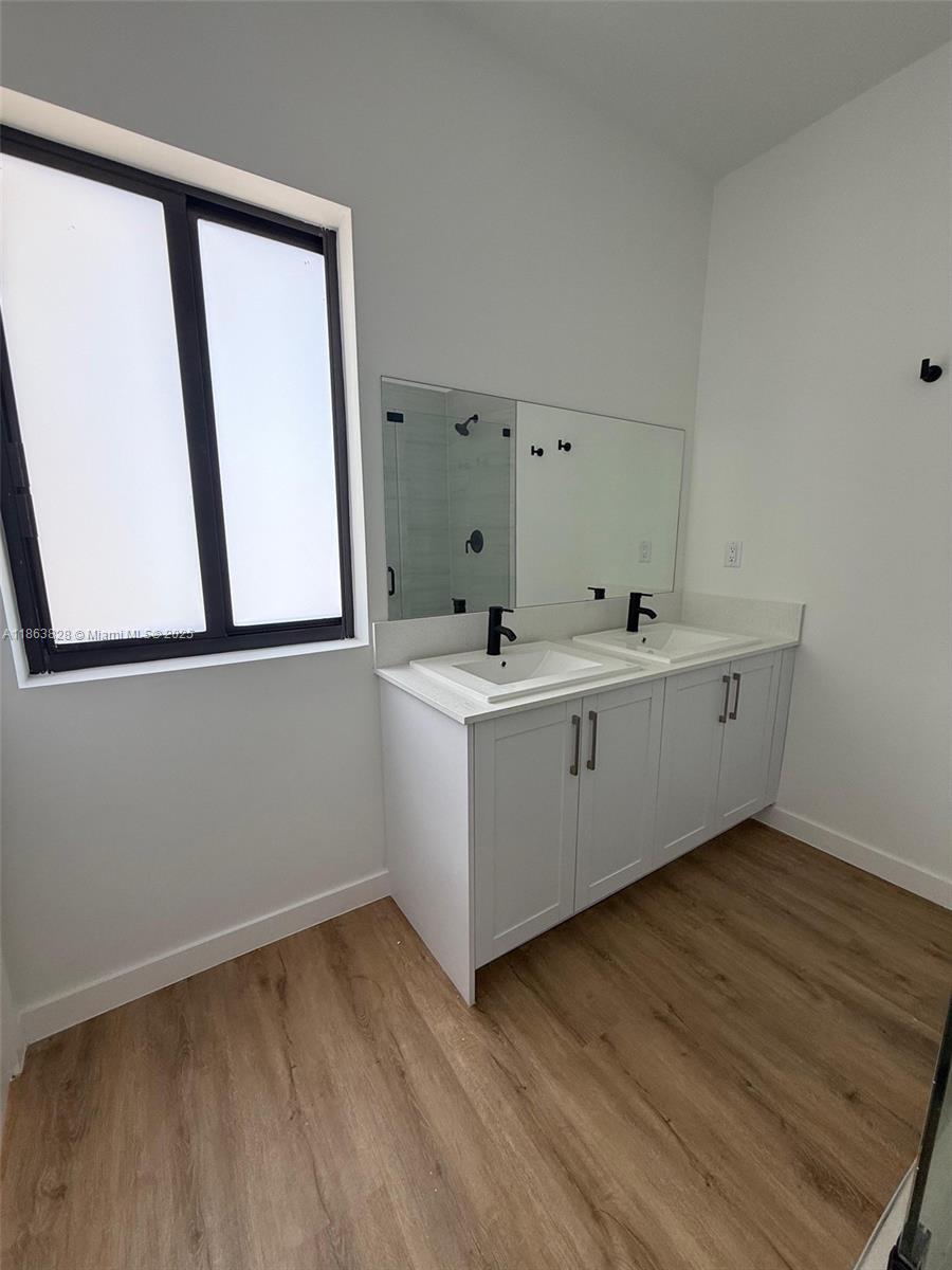 428 Sw 1 St 428 Property Photo 14