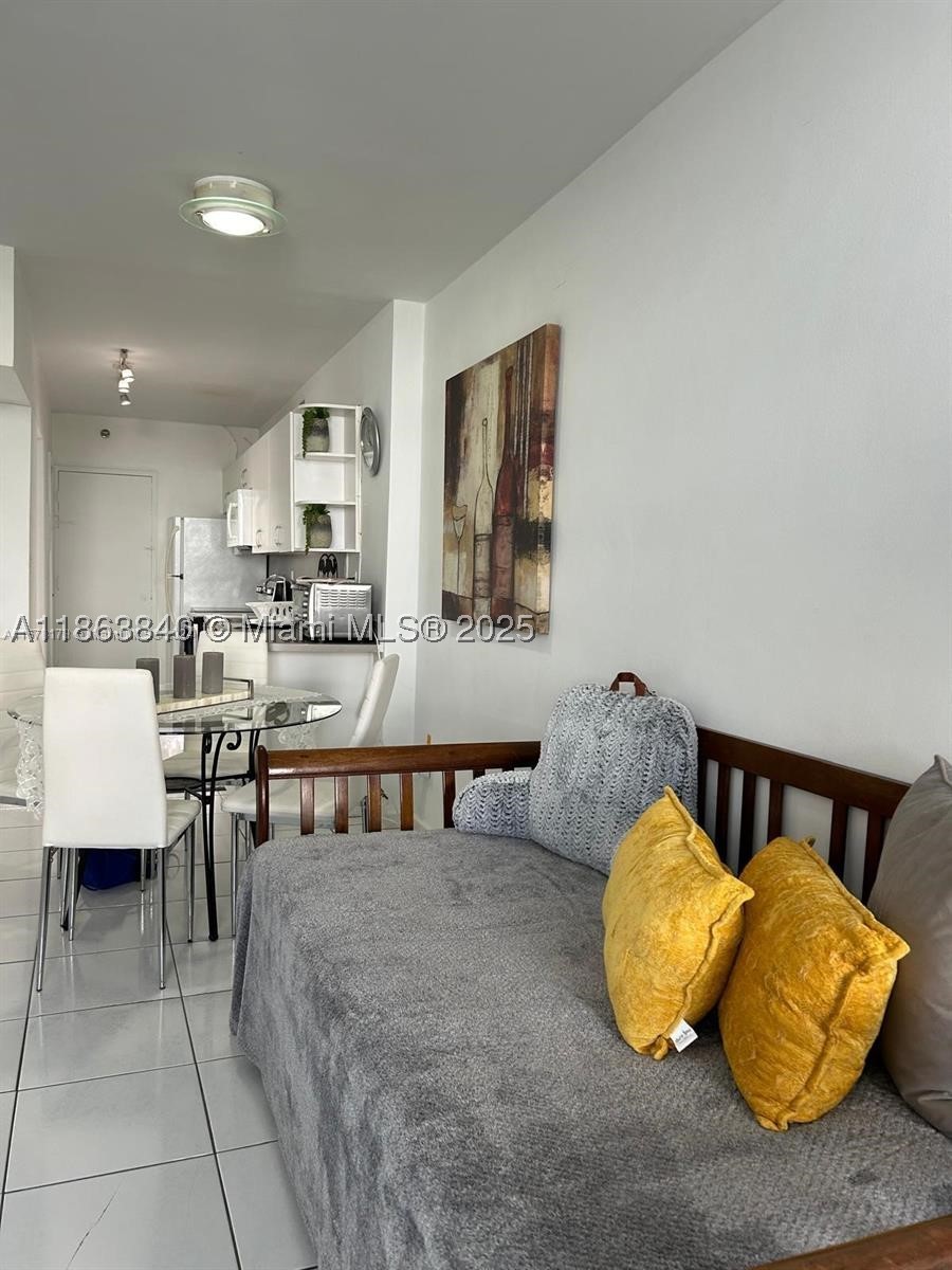 100 Lincoln Rd 437 Property Photo 1