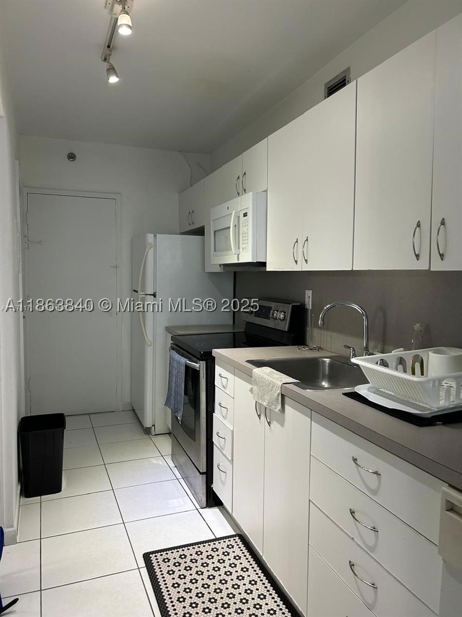 100 Lincoln Rd 437 Property Photo 5
