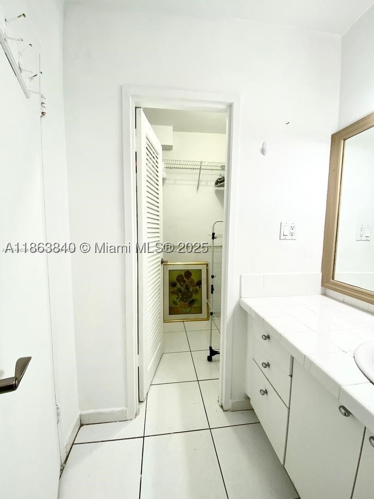100 Lincoln Rd 437 Property Photo 10