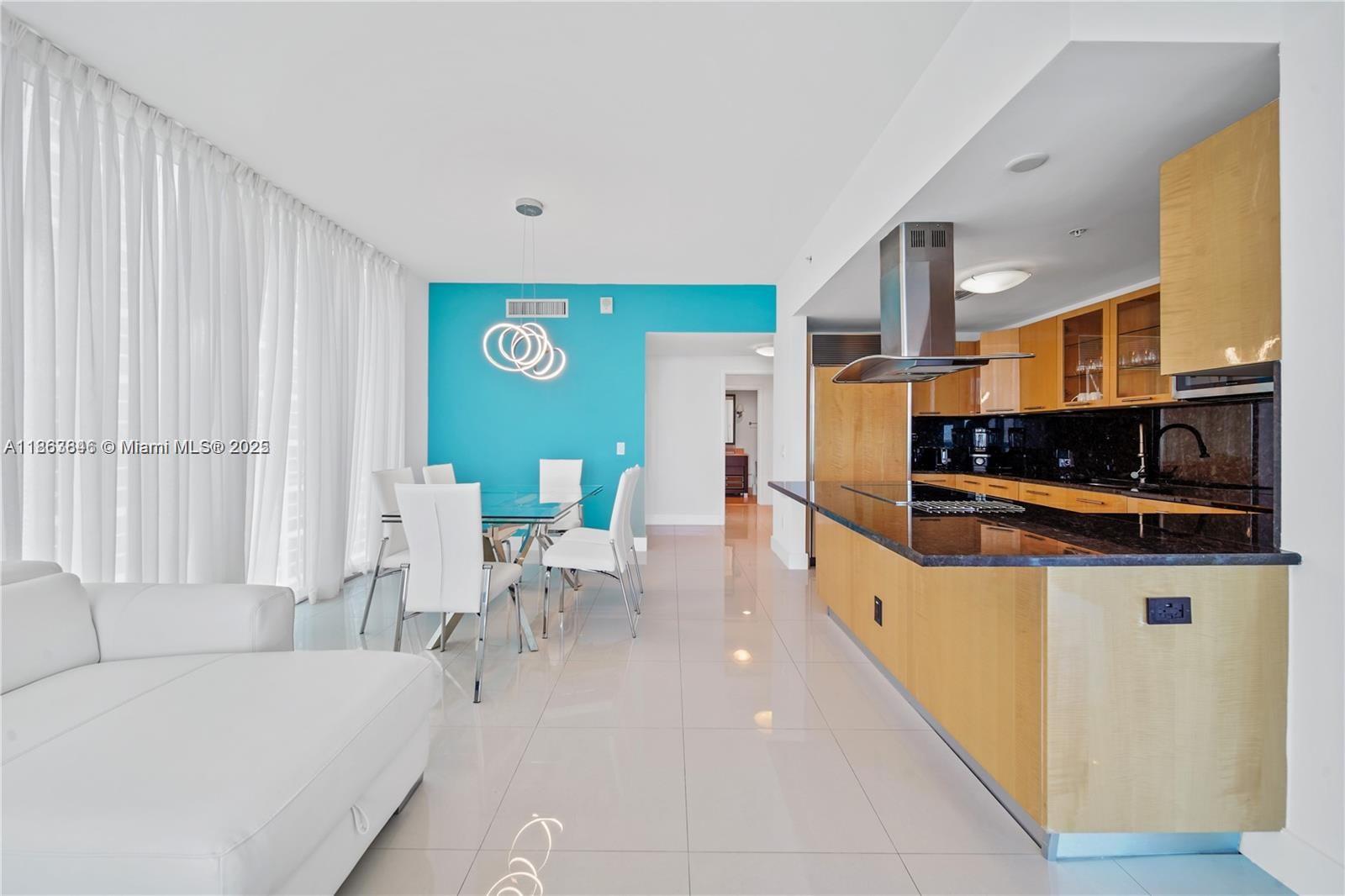 6899 Collins Ave 808 Property Photo 11