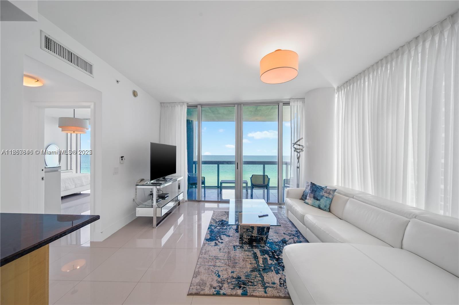 6899 Collins Ave 808 Property Photo 12