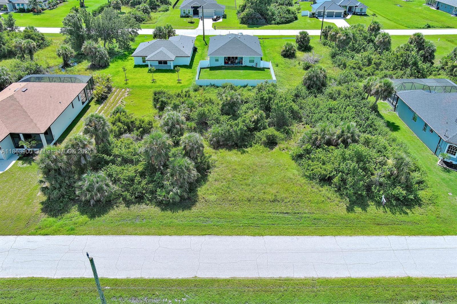 148 Spring Dr Property Photo 10
