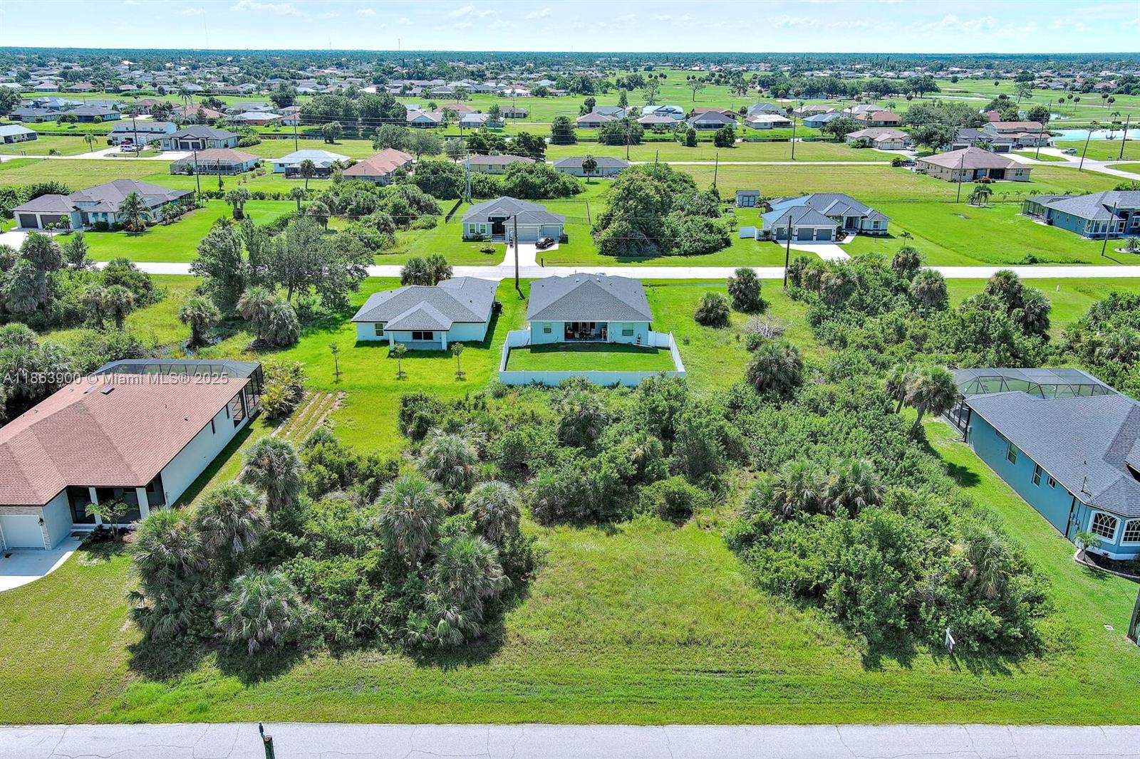 148 Spring Dr Property Photo 11