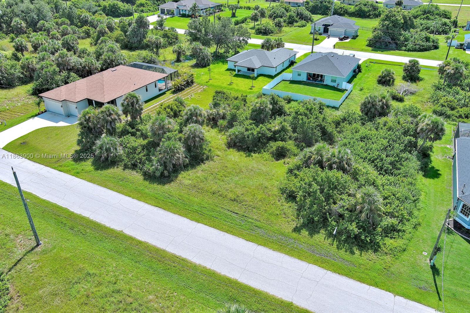 148 Spring Dr Property Photo 13