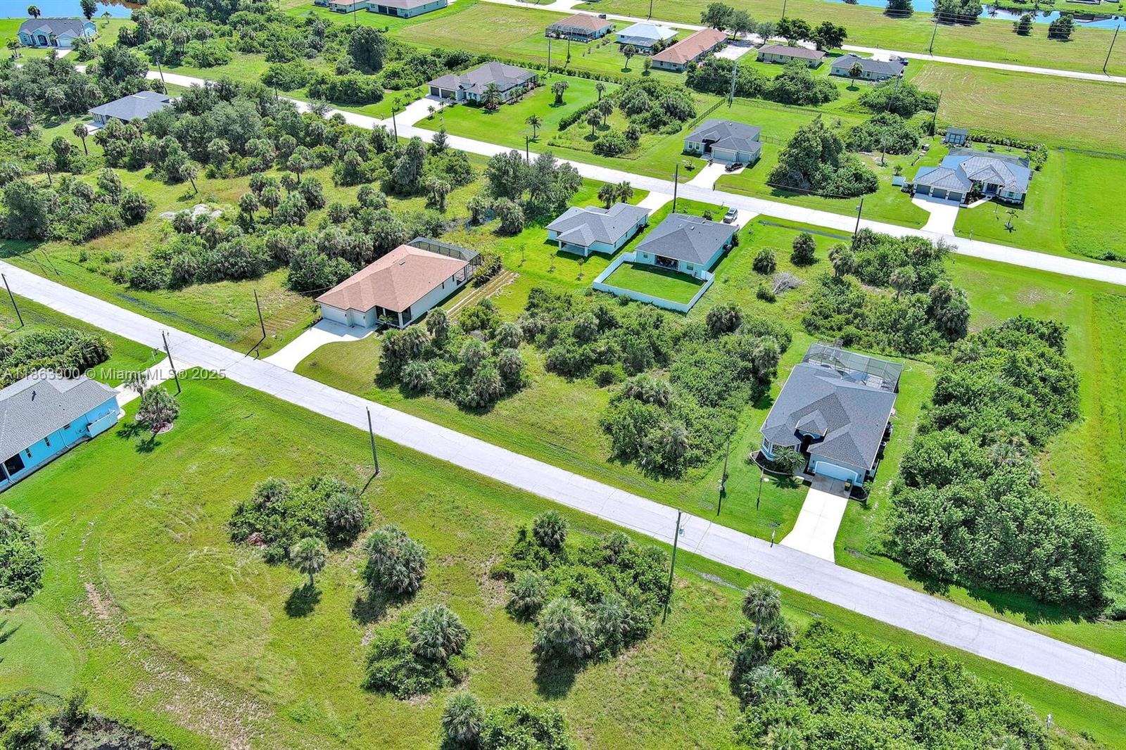 148 Spring Dr Property Photo 15