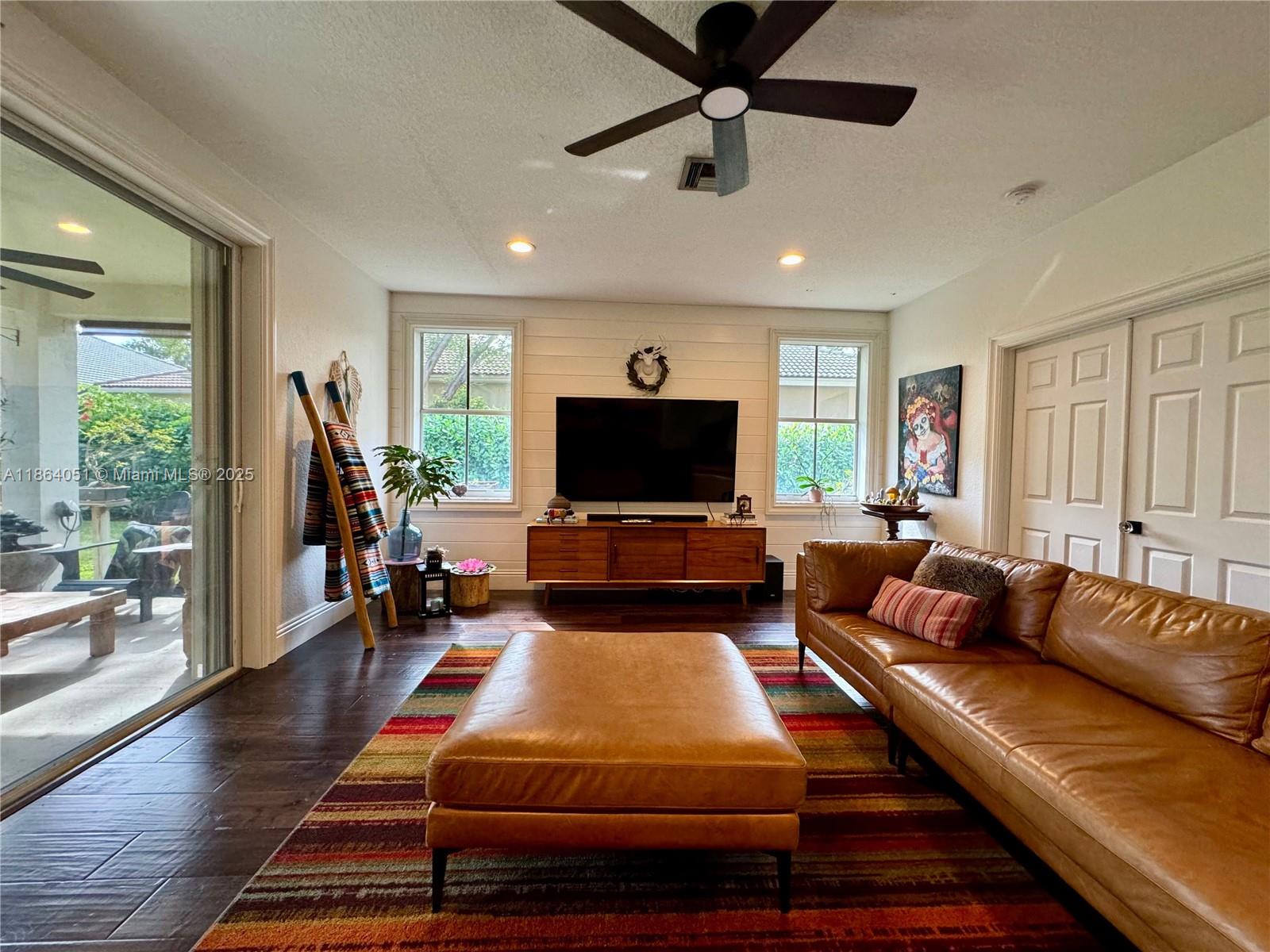 1307 Peregrine Way Property Photo 24