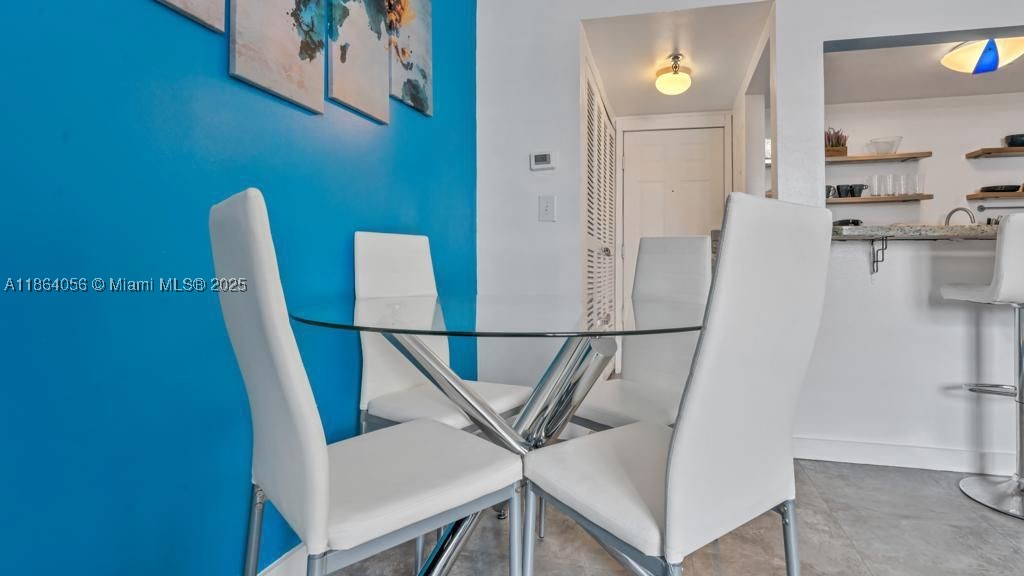 865 Collins Ave 207 Property Photo 14