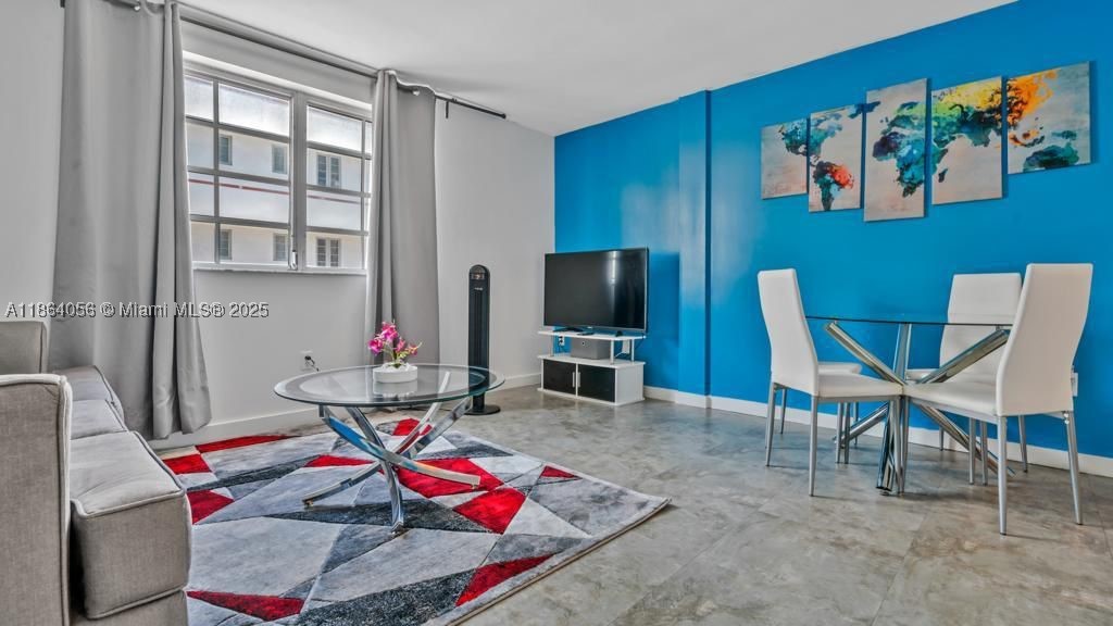 865 Collins Ave 207 Property Photo 15