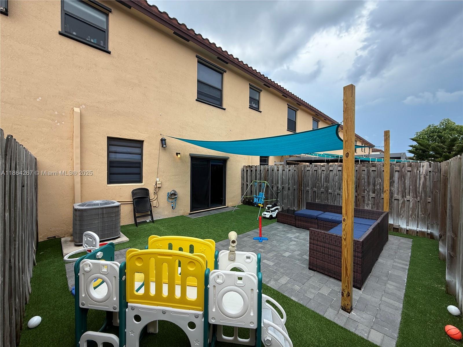 3360 Se 1st St Property Photo 2