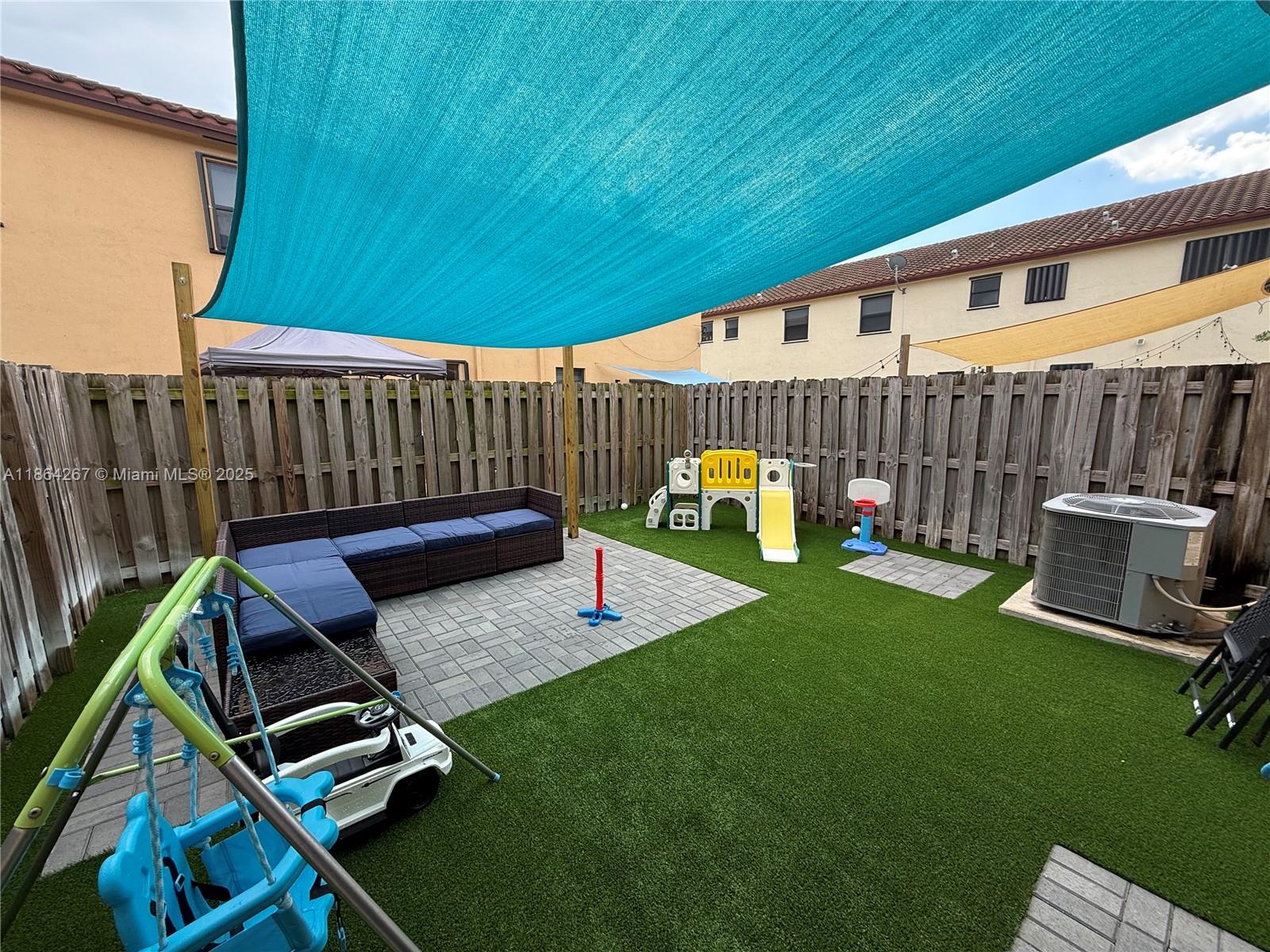 3360 Se 1st St Property Photo 3