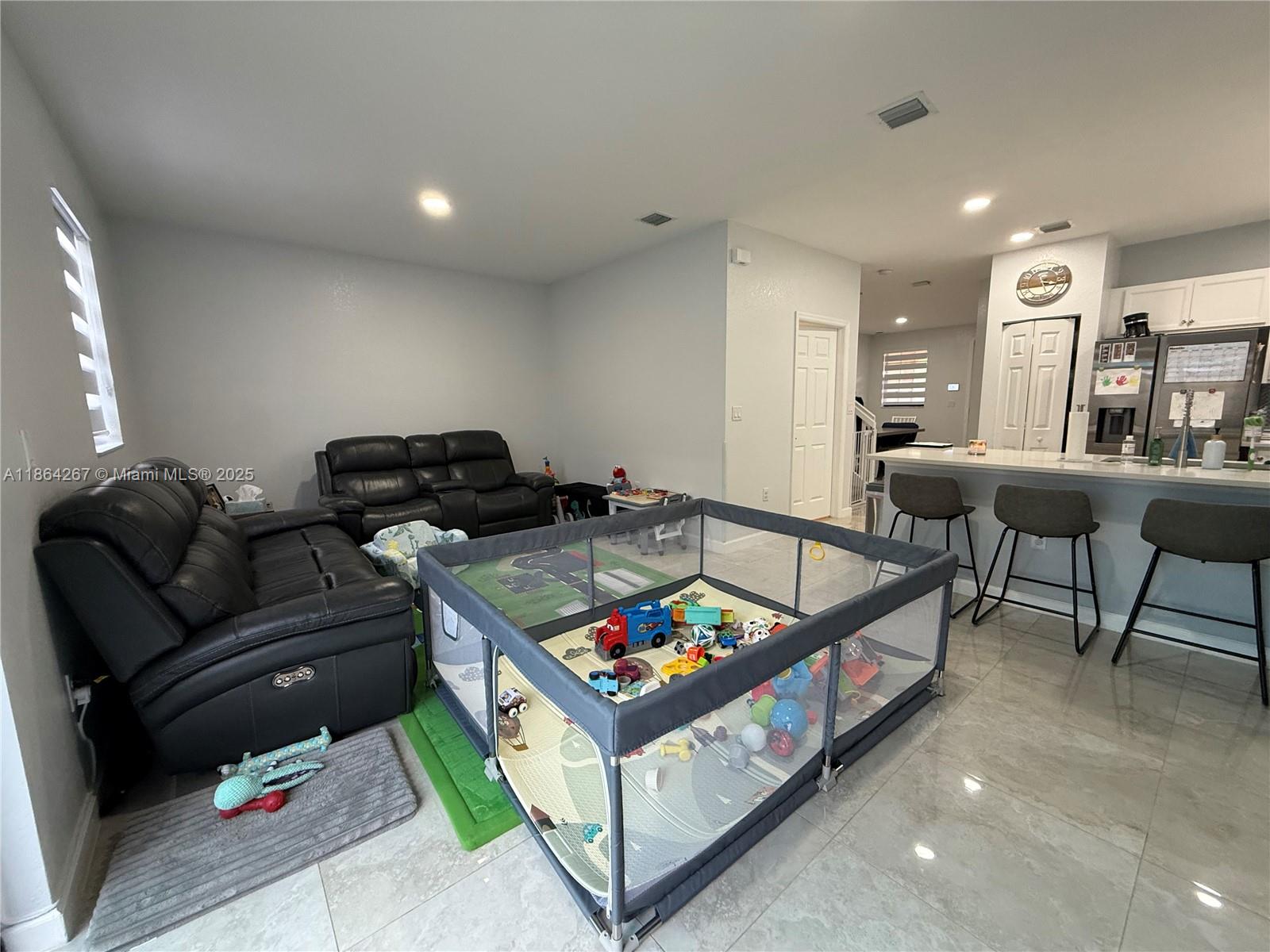 3360 Se 1st St Property Photo 10