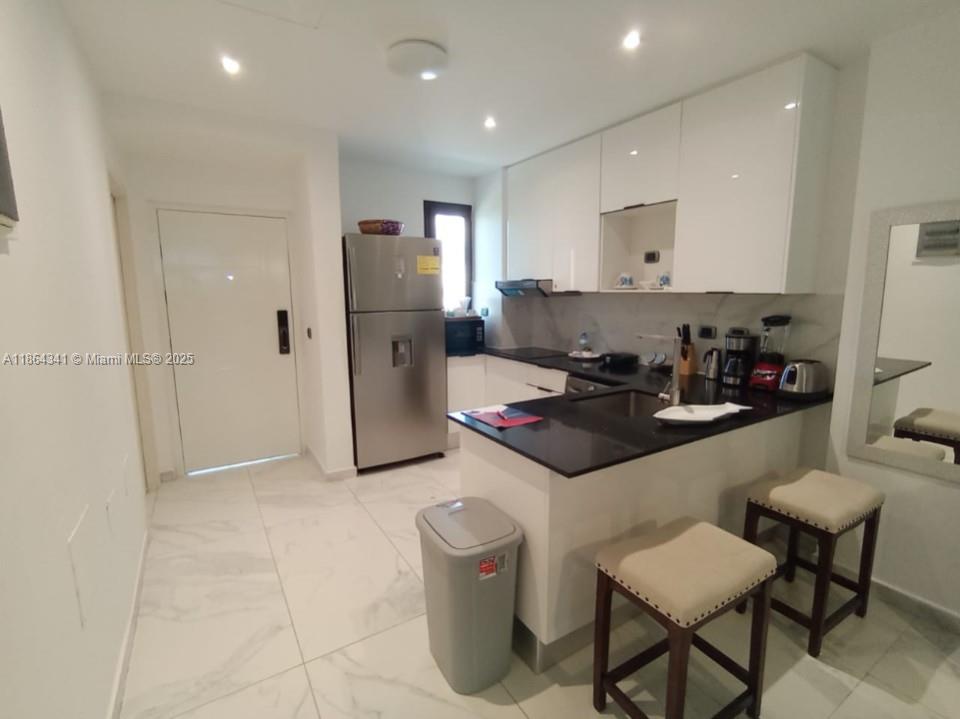 A11864341 Property Photo 11