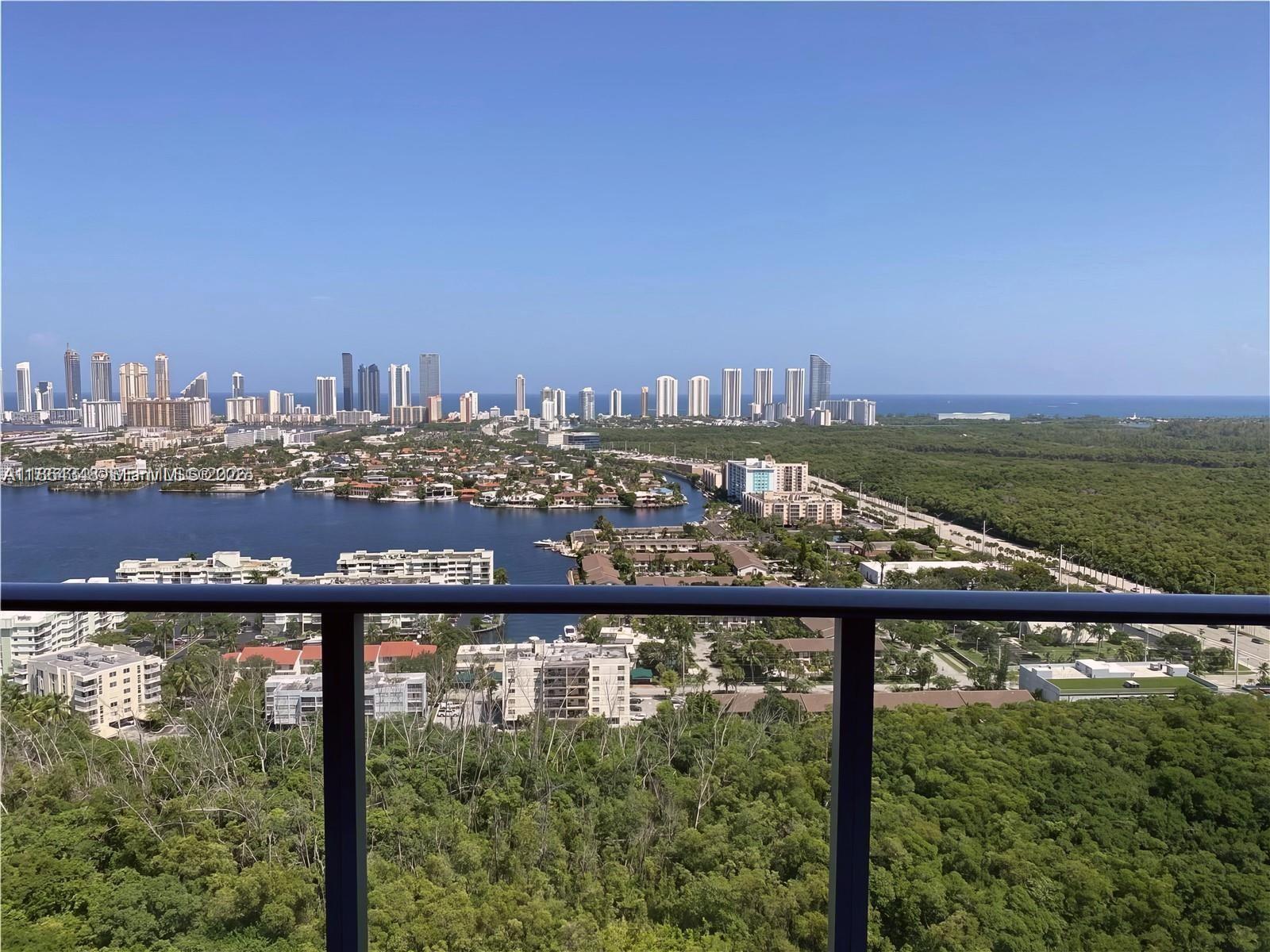 16385 Biscayne Blvd 2118 Property Photo 1
