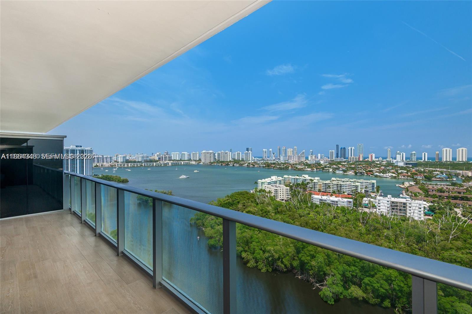 16385 Biscayne Blvd 2118 Property Photo 2