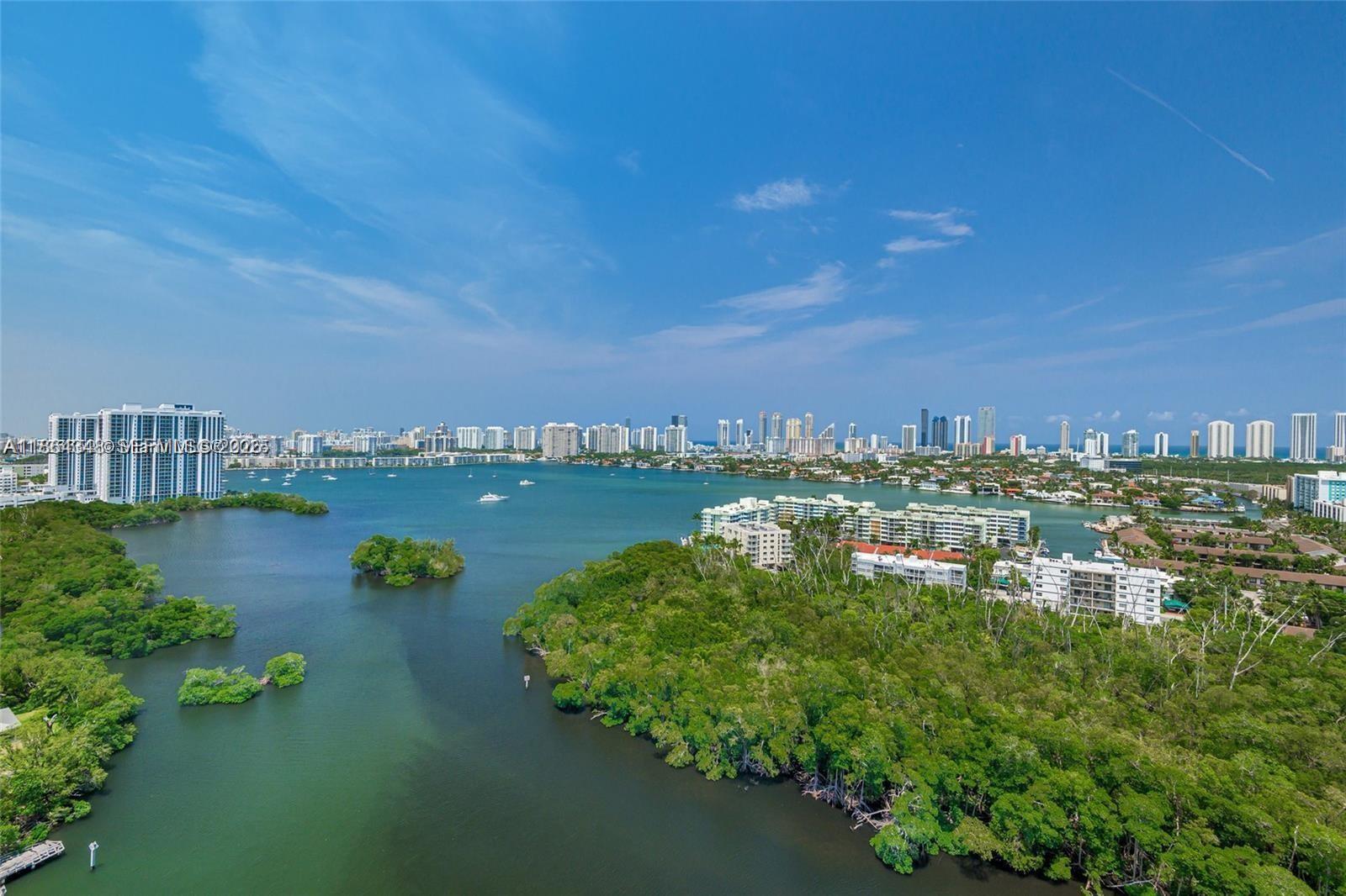 16385 Biscayne Blvd 2118 Property Photo 3