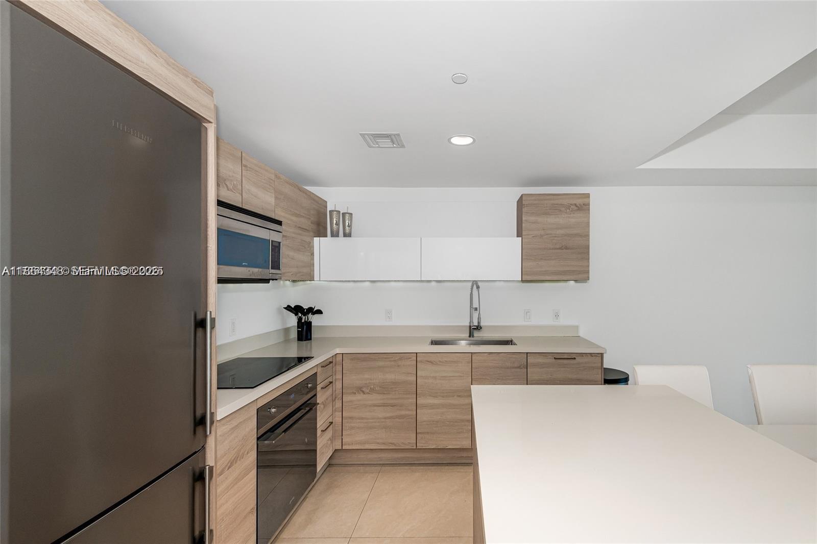 16385 Biscayne Blvd 2118 Property Photo 18