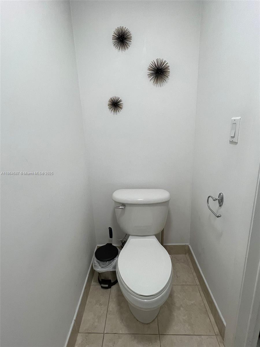 90 Sw 3rd St 2103 Property Photo 11