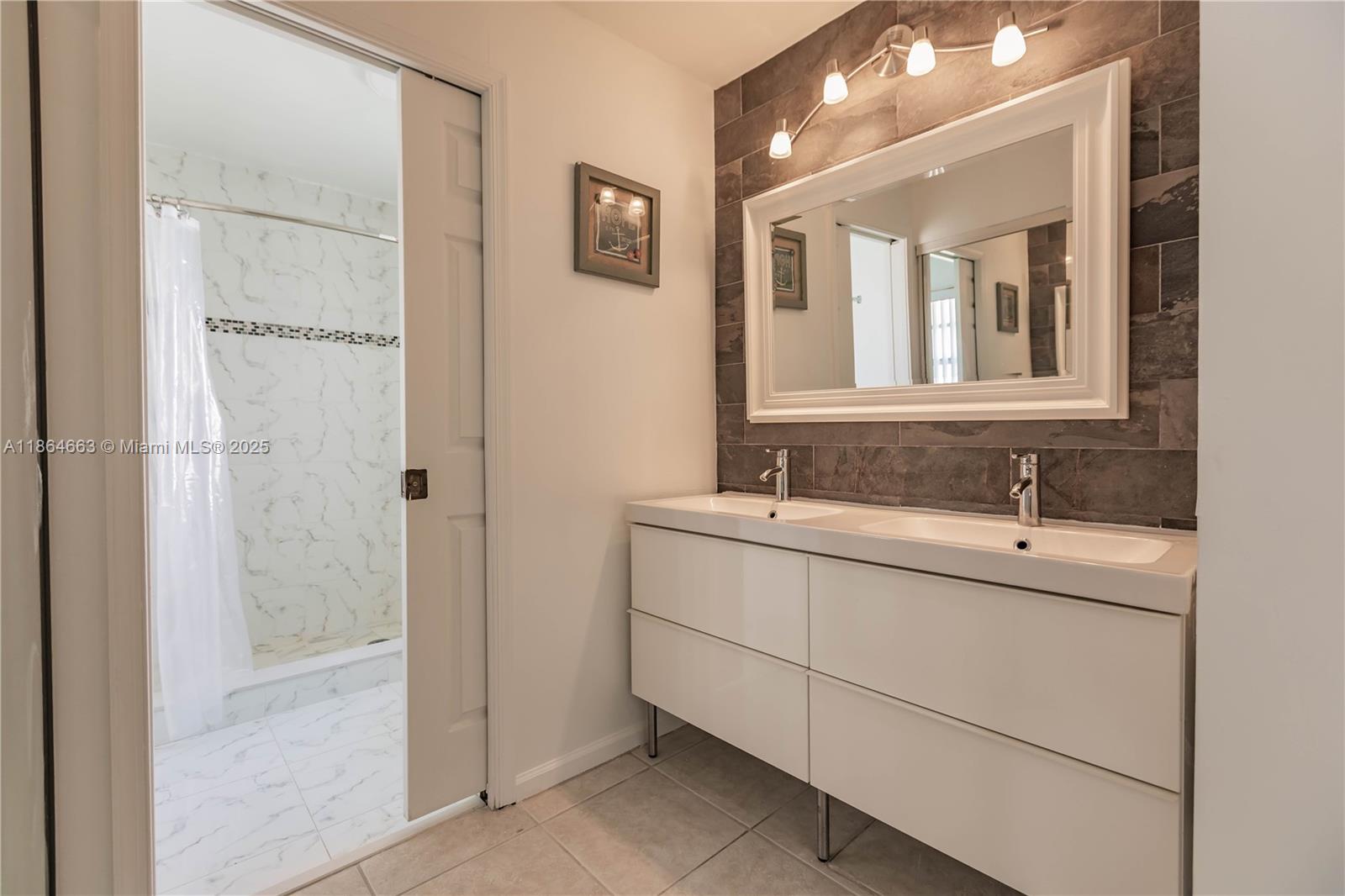 2235 Se 6th Ct Property Photo 15