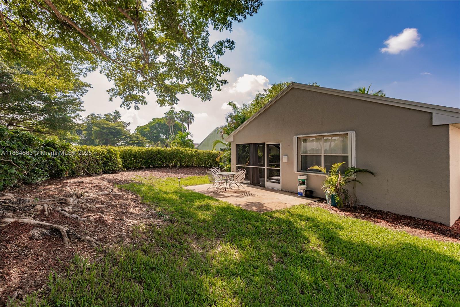 2235 Se 6th Ct Property Photo 28