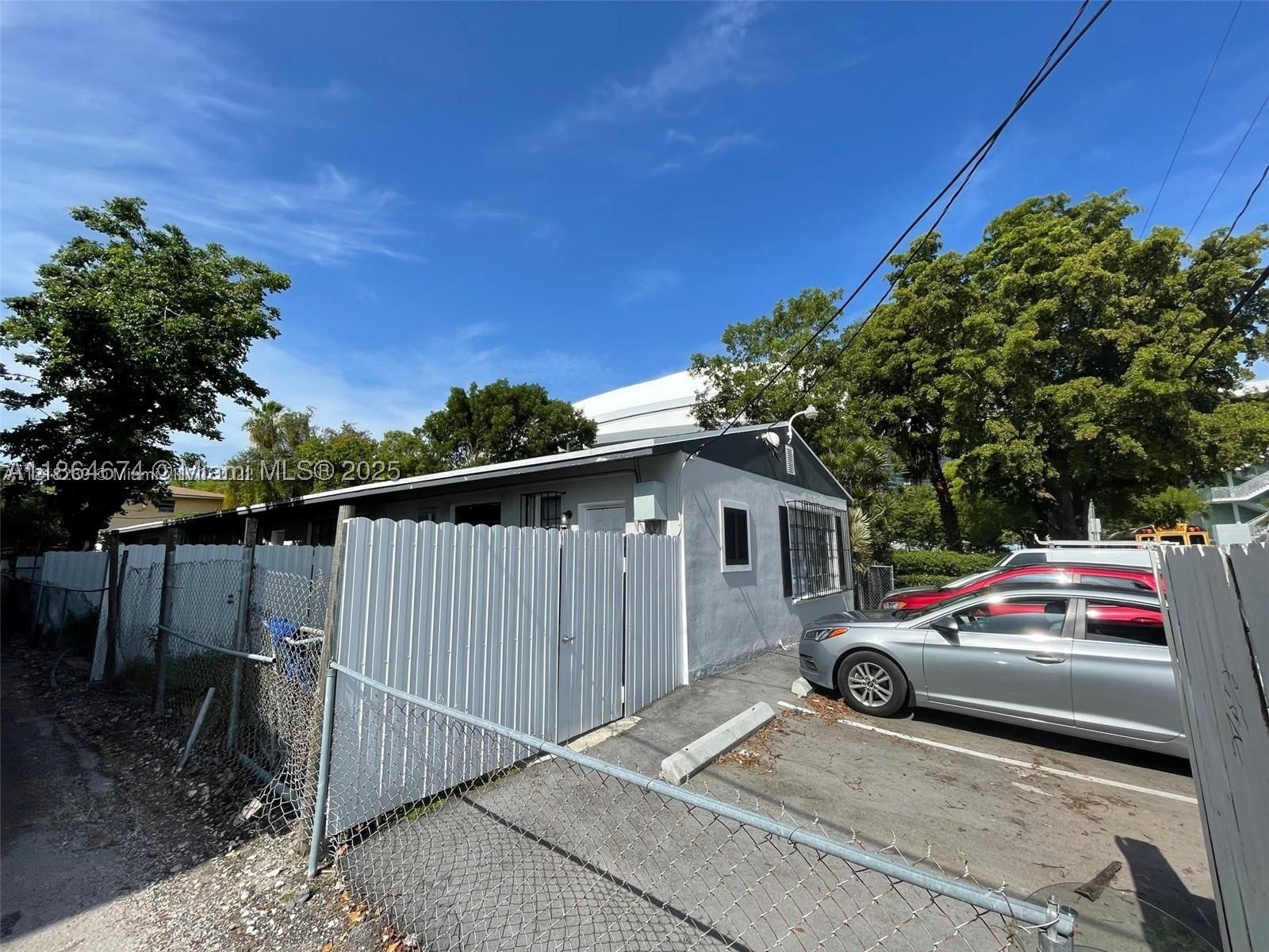 1346 Nw 6th St Property Photo 5