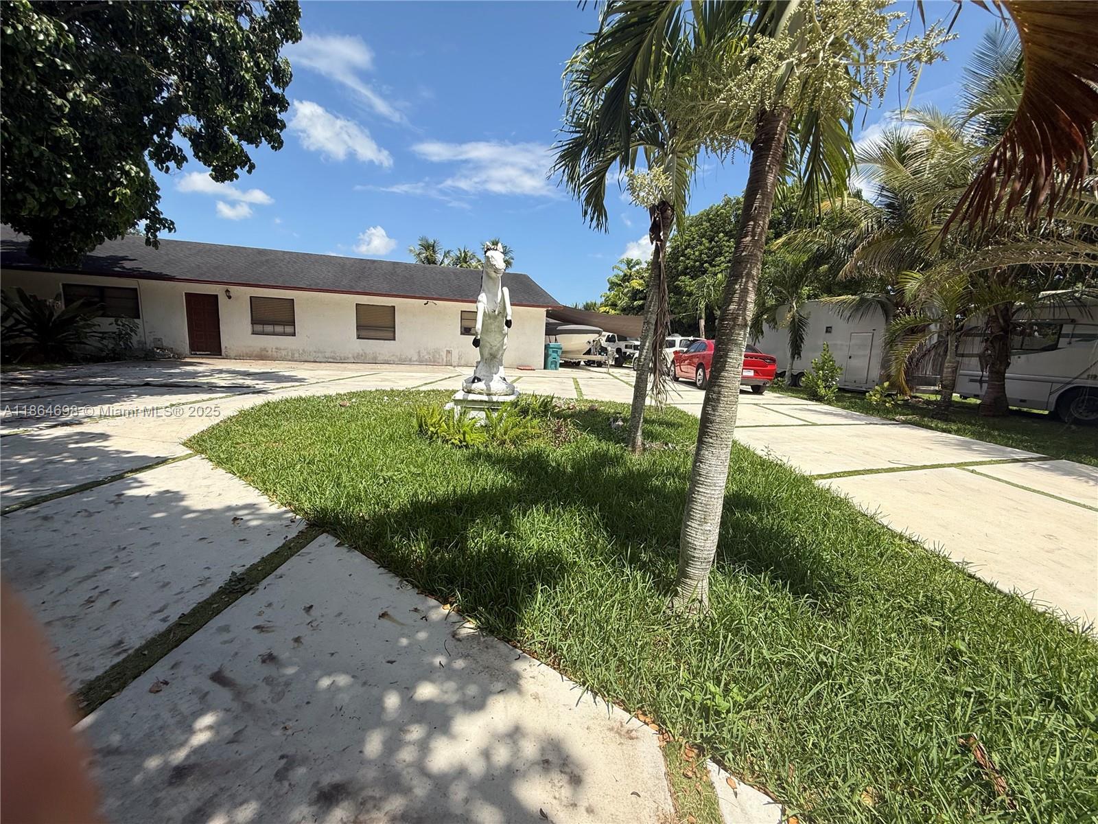 15765 Sw 206th Ave Property Photo 4